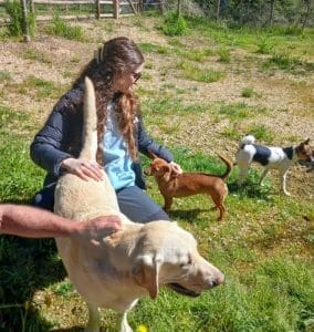 LAIKA Y ELIANE & FAMILY